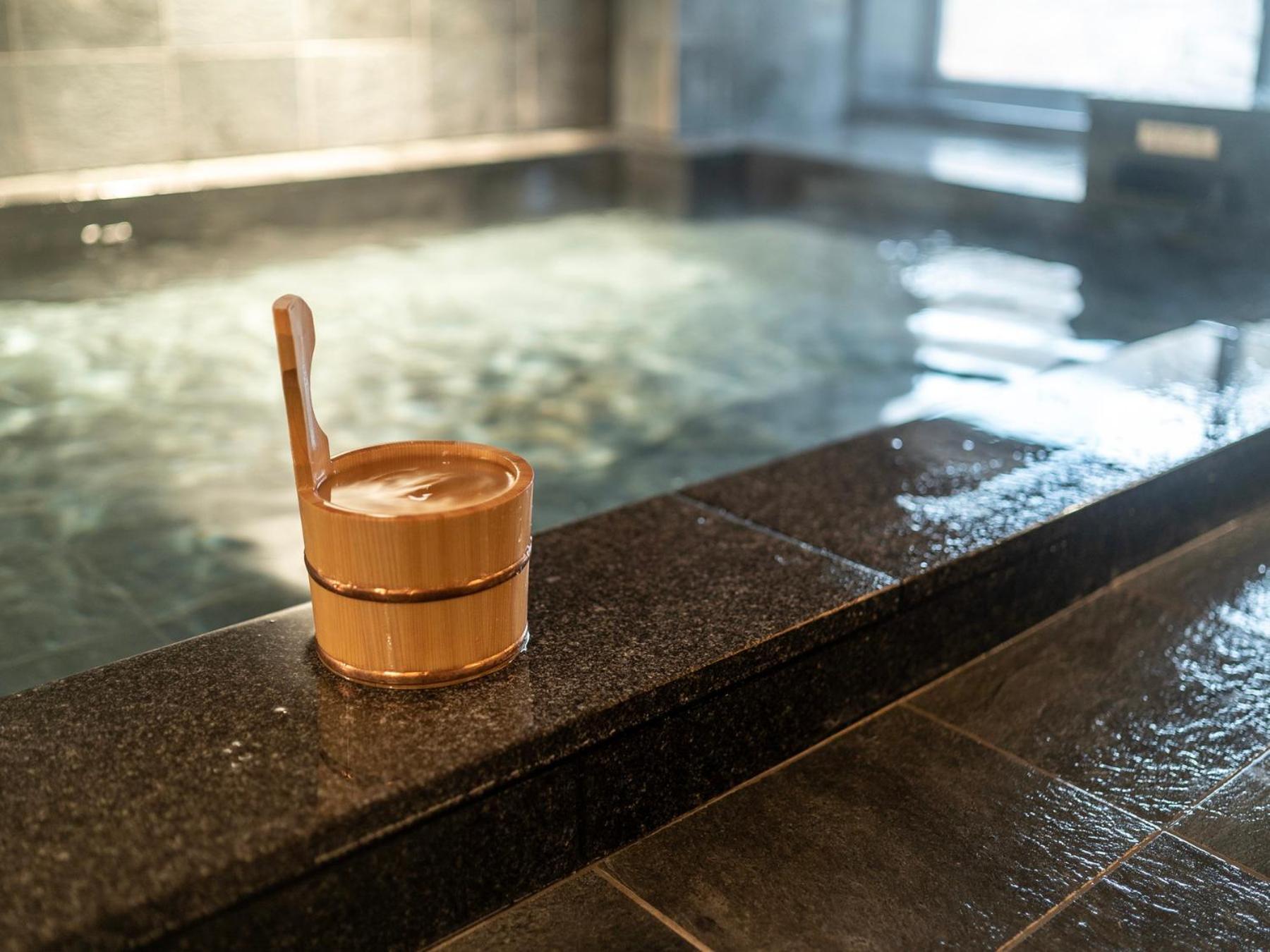 Super Hotel Kumamoto Ekimae Natural Hot Springs Екстериор снимка